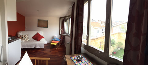 Tiny and so cute little studio with a view a over the roofs of Bordeaux on 3rd f Bordeaux, France lovely appart/bedroom Entire rental unit vacation rental 4742378