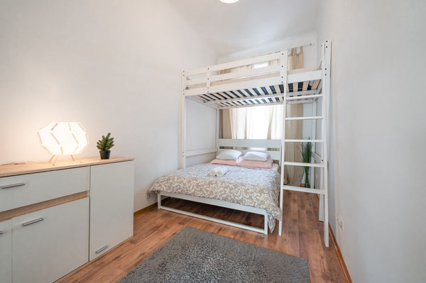 Very modern and comfortable apartment near the metro U3 - Schlachtausgasse. Idea Kyiv, Ukraine Modern Apartment in Heart of Vienna near Metro! Entire rental unit vacation rental 53021596