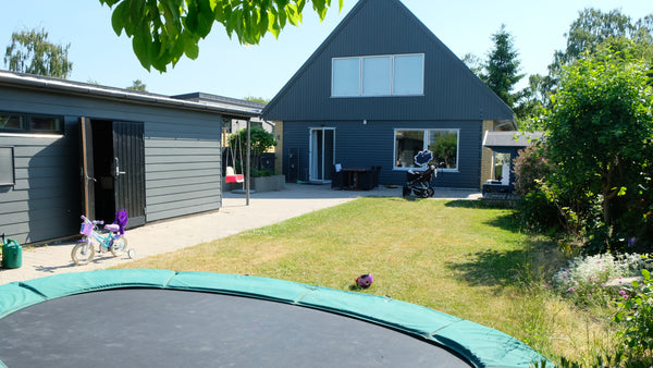 Skøn familiebolig på Amager tæt på både metro, centrum og vild natur.<br /><br / Copenhagen, Denmark A lovely family home near the city and nature 😊 Entire villa vacation rental 50417017