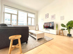 Perfect location by the EU DISTRICT !!<br /><br />400m from the Place du Luxembo Forest, Belgium Beautiful & Spacious 6P charming apt EU DISTRICT Entire rental unit vacation rental 45755555