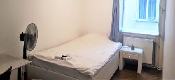 Hi!<br />We_Sophie & Andreas having a guest room to share!<br /><br />We live in Vienna, Austria Private Room centrally located Private room in rental unit vacation rental 19231740