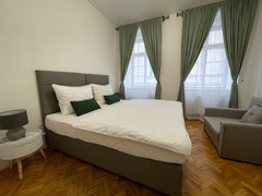 Stay in the Real Heart of Prague under the Prague Castle!<br />Take an early mor Prague, Czechia Lovely 3-Bedroom Apartment next to Charles Bridge! Entire rental unit vacation rental 548388390964508608
