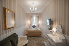 Our shabby chic romantic room is located in the 3rd floor with its private bathr Vienna, Austria Shaby chic romantic room Room in boutique hotel vacation rental 32604689