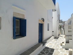Charming and cozy traditional house located in the heart of the medieval village Greece Unique traditional house dating from 1700 Cycladic home vacation rental 26006210