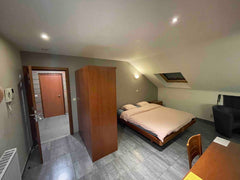 Comfortable studio (35m2).Very centrally located with train station (4 min walk)  Budget studio 11 near NATO & Brussels airport Entire condo vacation rental 54144594