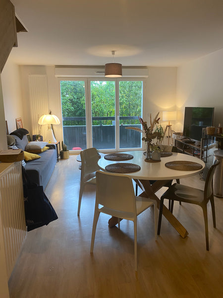Logement duplex de 60m2<br /><br />RDC: <br />- Grand Salon / Salle à manger  en Capbreton, France Très Beau Duplex avec place de parking sécurisée Entire rental unit vacation rental 638976028251893734