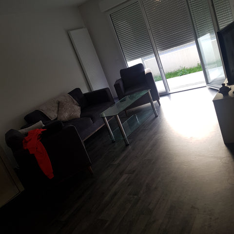 Logement neuf, cartier très calme, bus à proximité  2 min à pied (29 direction q Clichy-sous-Bois, France Bel appartement calme de 45m2 avec 1 chambre Entire condo vacation rental 33958505