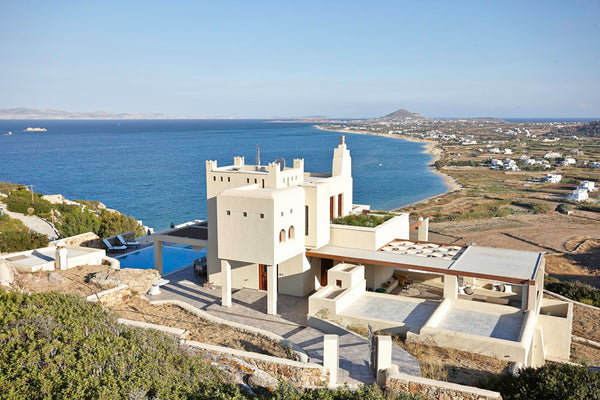 ...the luxury of touching the Aegean sunset<br />The majesty of absolute luxury. Naxos, Greece 'Tower' the luxury of touching the Aegean sunset Entire villa vacation rental 2421113