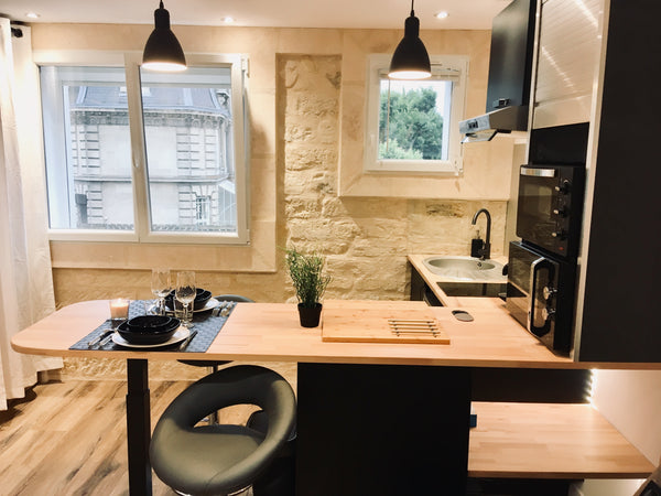 Bonjour,<br />Magnifique studio meublé rénové a neuf au calme , qui saura vous c Le Bouscat, France Luxueux studio NEUF à Bordeaux\Le Bouscat Entire rental unit vacation rental 43638551