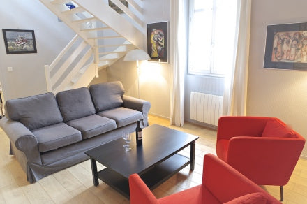 Temporary rental of a fully furnished 62 sqm apartment, on the 3rd floor with a  Bordeaux, France Lovely 62sqm duplex with a lift downtown Bordeaux Entire rental unit vacation rental 17149320