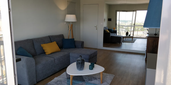 Très beau T2 de 50m2 entièrement rénové en 2019.<br />Magnifique vue panoramique Bordeaux, France T2 Gare St Jean - tout confort  - vue panoramique Entire rental unit vacation rental 34131463