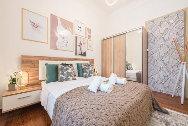 Dear traveler, I'd love to invite you to stay in this uniquely designed neoclass Munich, Bavaria, Germany ☆Free Cancellation☆3 Bedrooms☆2 Bathrooms☆Metro☆ Entire condo vacation rental 613446142861297752