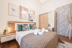 Dear traveler, I'd love to invite you to stay in this uniquely designed neoclass Munich, Bavaria, Germany ☆Free Cancellation☆3 Bedrooms☆2 Bathrooms☆Metro☆ Entire condo vacation rental 613446142861297752