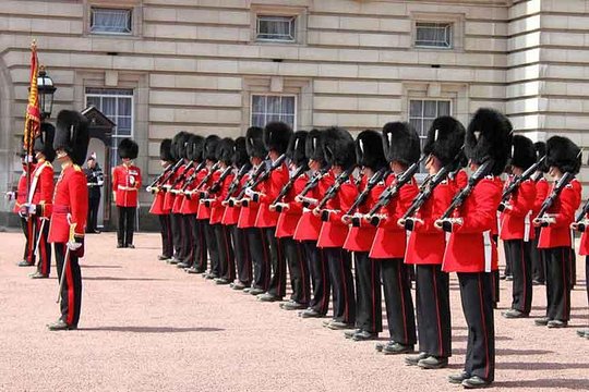 British Royalty Private Walking Tour! Private Tours and Travel Guide Europe London CITY London Destination Tour