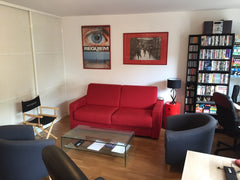 Grand studio tout neuf, 42 mètres carrés, au métro Jaurès, proche du quartier de Paris, France Grand studio 42 m2 tout neuf, joli, très agréable Entire rental unit vacation rental 24815923