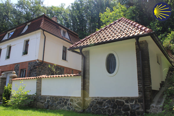 Welcome to our reconstructed separated small house, next to the Zbraslav chateau  Small house Prague - Zbraslav, next to the chateau Tiny home vacation rental 41264106