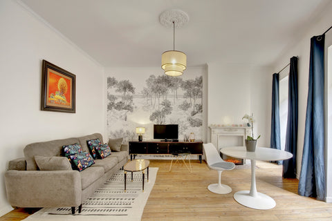 This superb 50 m² apartment is located in a stone building in the heart of the S Bordeaux, France LE CHANDELIER - Beautiful 1BR Quartier St Pierre Entire rental unit vacation rental 34163766