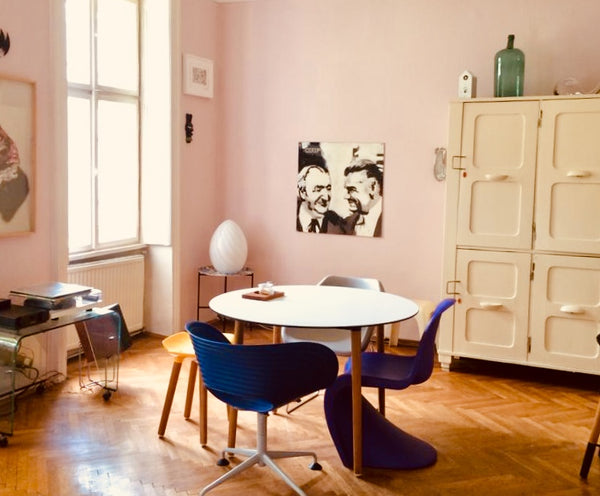 Traditional, spacious high ceiling  (Altbau) Viennese apartment for design and a Vienna, Austria Central Quiet Viennese apartment Entire rental unit vacation rental 18783557