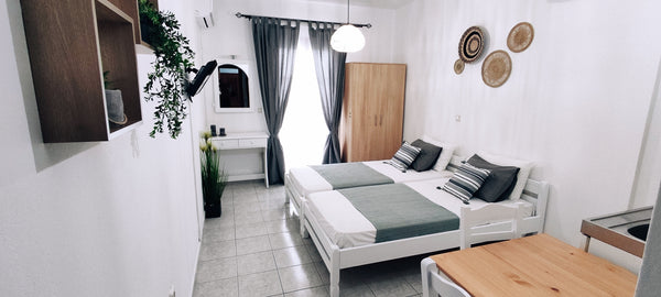 Our place is a semibasement studio , with private bathroom and a common use terr Naxos, Greece Cozy Studio (2)close to Naxos center Entire rental unit vacation rental 19473174