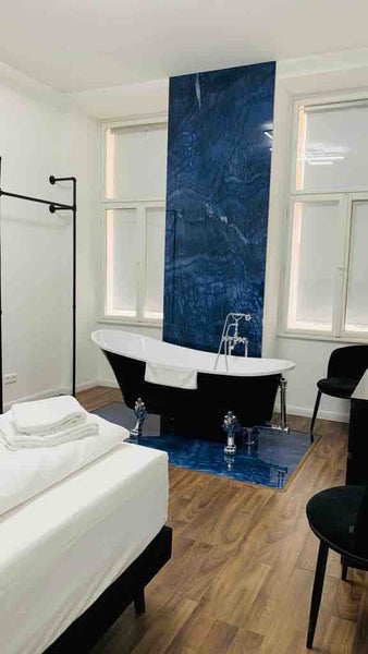 Genieße ein stilvolles Erlebnis in dieser zentral gelegenen Unterkunft.<br /><br Vienna, Austria 2 Luxury Apartments for 8 Persons Stephansdome Entire rental unit vacation rental 614832199814033172