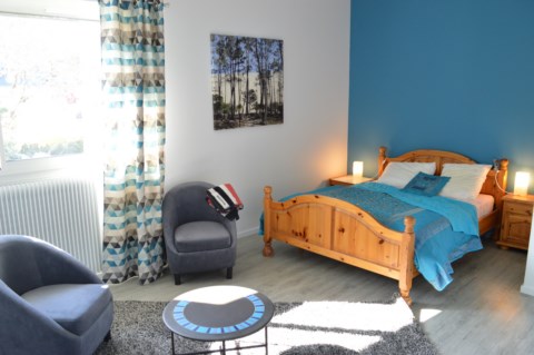 Gde maison lumineuse moderne 170 m2 entièrement rénovée avec jardin verdoyant au Bordeaux, France maison 1 standing bordeaux Cauderan Private room in home vacation rental 9234884