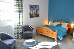 Gde maison lumineuse moderne 170 m2 entièrement rénovée avec jardin verdoyant au Bordeaux, France maison 1 standing bordeaux Cauderan Private room in home vacation rental 9234884