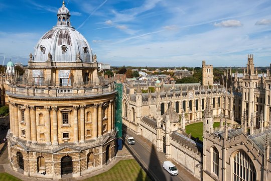 Oxford Private Guided Walking Tour  Private Tours and Travel Guide Europe London CITY Oxford Destination Tour