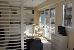 T1 refait à neuf à 2 pas de l'arrêt de tram Musée d'Aquitaine. Cet appartement e Libourne, France T1 neuf avec balcon - Hyper centre Entire condo vacation rental 24372593