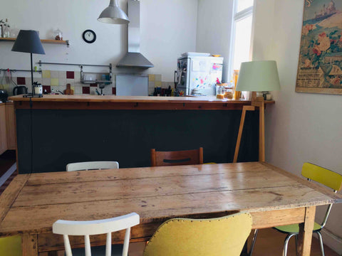 La maison est située dans le quartier Nansouty à deux pas de tous les commerces  Bordeaux, France Belle maison de ville au cœur du quartier Nansouty Entire home vacation rental 21571326