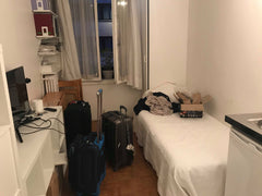 Petit studio 13m2 à Paris, pour une personne discrète. Très bien situe, à 3 minu Montpellier, France Petit Studio Paris 8eme Private room in rental unit vacation rental 24859274