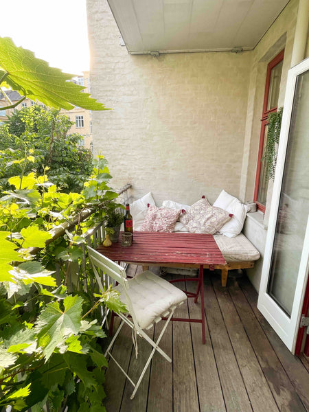 Get a chance to live in a nice cozy Copenhagen apartment in the heart of Nørrebr  Charming apartment in the heart of Nørrebro Entire condo vacation rental 633727663190899434
