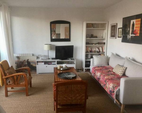 Bonjour, <br />Je vous propose mon appartement rénové et décoré avec goût dans l Paris, France Excellent emplacement, appartement parking privé Entire condo vacation rental 700450519639561911