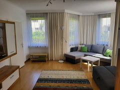 Die Wohnung liegt im Grüngürtel von Wien in einer sehr beliebten und sicheren Wo Vienna, Austria Wohnung mit Veranda am Stadtrand Entire rental unit vacation rental 228698