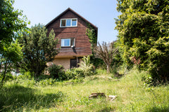 Our wooden house is located in a beautiful area of Vienna and offers you a breat Vienna, Austria private apartment with garden in wooden house Private room in home vacation rental 35756808