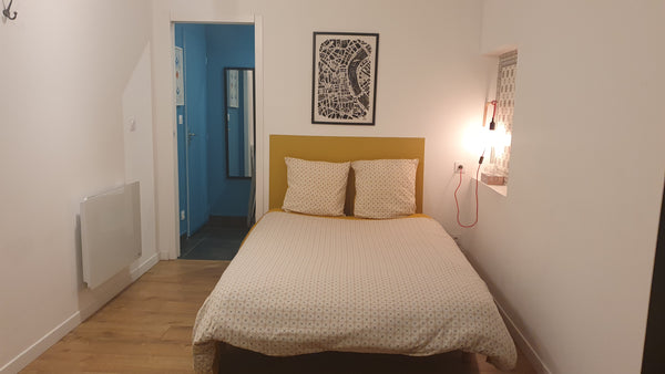 Sur la ligne de bus liane 1 aéroport-gare, à 10mn de Bordeaux centre, ce studio   Studio 18m2 Merignac très proche de bordeaux Entire rental unit vacation rental 25361881