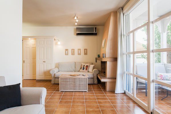 Keep it simple at this peaceful and centrally-located place.<br />Two different  Athens, Attica, Greece Two apartments at the same building in Plaka Entire condo vacation rental 573737940766559528