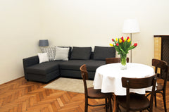 Ruhige, geräumige 50m² Ferienwohnung in Wien in sehr guter, ruhiger und zentrale Vienna, Austria Ruhige geräumige Wohnung Entire rental unit vacation rental 5699786