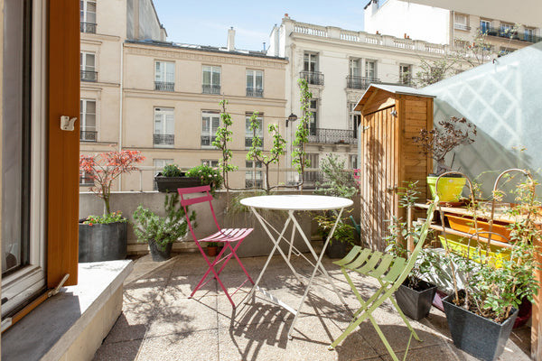 Welcome to my apartment!<br />It is located on the 1st floor with elevator of a   Beautiful 2bd with terrace rue de Vaugirard Entire rental unit vacation rental 24643601