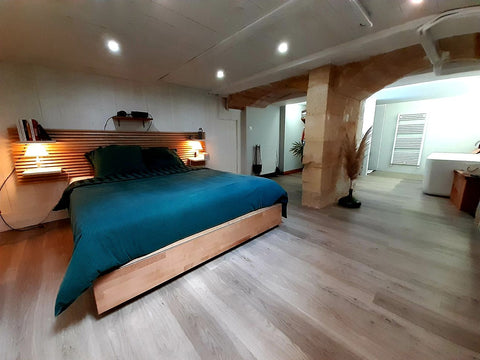 Très bel appartement avec terrasse situé entre la gare St Jean et le quartier de Bordeaux, France Superbe appartement + terrasse dans échoppe Entire rental unit vacation rental 50946356