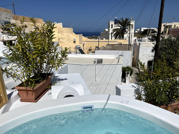 Cannella House is located in the characteristic village of Karterados, just 2 km Thera, Greece Cannella House Cycladic home vacation rental 17281618