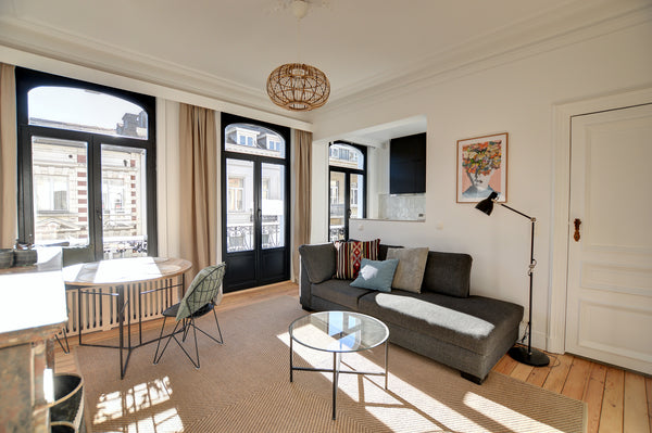 Situated in the heart of the European area, with walking distance to public tran Brussels, Belgium Small cozy flat in the EU / Schuman area Entire rental unit vacation rental 31452883