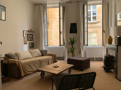 Spacieux appartement de 80m2 situé dans le coeur du "vieux Bordeaux", quartier c Bordeaux, France Charmant appartement dans le centre historique Entire rental unit vacation rental 31951189