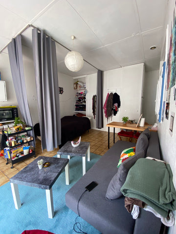 Convenient and bright studio, less than 10 minutes from Place de la Victoire on  Bassens, France Bordeaux : Studio lumineux proche Victoire Entire rental unit vacation rental 51922335