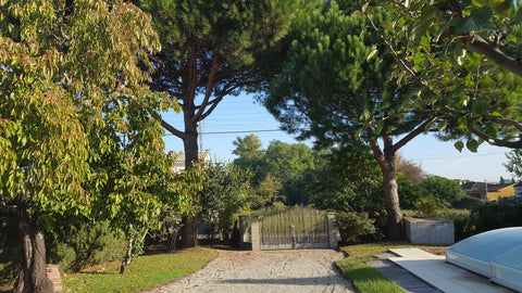 Room at the 1st floor of a  house with garden and swimming pool. <br />Room with Bègles, France Quiet room  2-3p AC 1st floor garden pool Tram C Private room in home vacation rental 35795069