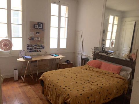 Chambre privée de 20m2 dans un appartement de 130 m2 en plein centre-ville de Bo Pontacq, France Chambre privée dans appartement bordelais Private room in rental unit vacation rental 23969554