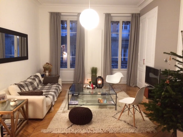 L'appartement est idéalement placé, à 2 min à pied de la presqu'île, du métro Fo Lyon, France Bel Appartement Haussmannien idéalement placé Entire rental unit vacation rental 15600569