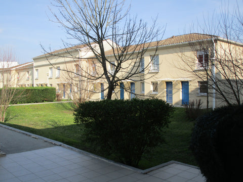 Les avantages du centre ville sans les inconvénients!<br />Appartement T2 44m2 e Bordeaux, France T2 calme proche centre ville de Bordeaux Entire condo vacation rental 17711040