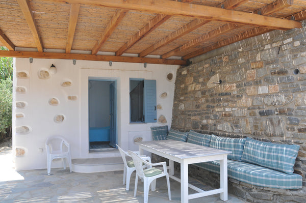 Das schön eingerichtete Studio befindet sich in einem Oliven- und Zitronenbaumga Zürich, Switzerland Reizvoll gelegenes Studio in einem Olivengarten Tiny home vacation rental 37293531