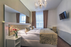 Very nice hotel room for two in hotel Taurus<br /><br /><b>The space</b><br />Ho  Standard Double room in hotel TAURUS Room in boutique hotel vacation rental 28169171