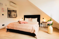 Apparemment de 120m2 au 1er et 2ème étage composé de 3 suites parentales  avec s Grimbergen, Belgium Résidence Palace Expo JACUZZI-AIRCO-PARKING Entire rental unit vacation rental 50592256